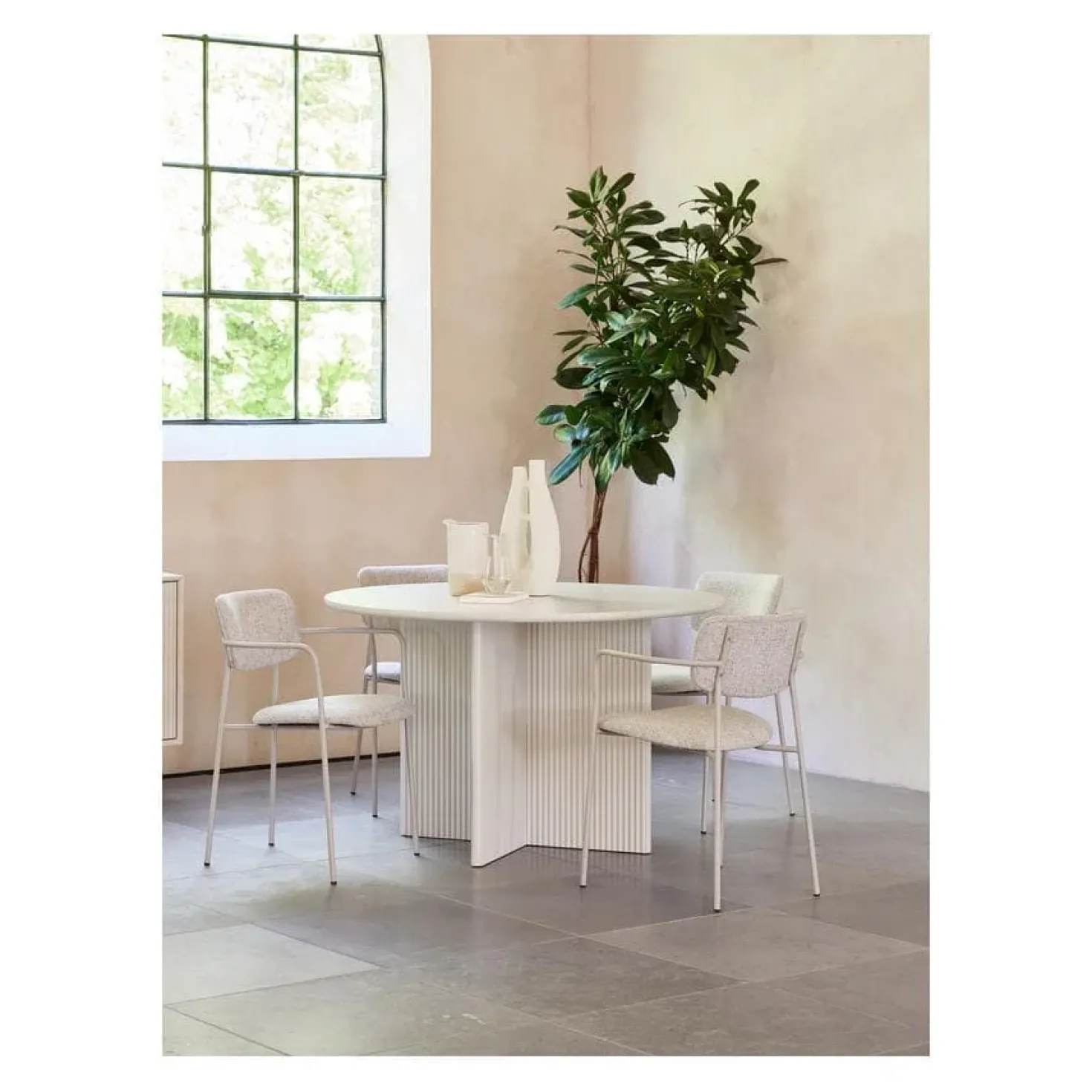 Alejandro Eettafel rond 110 cm greige