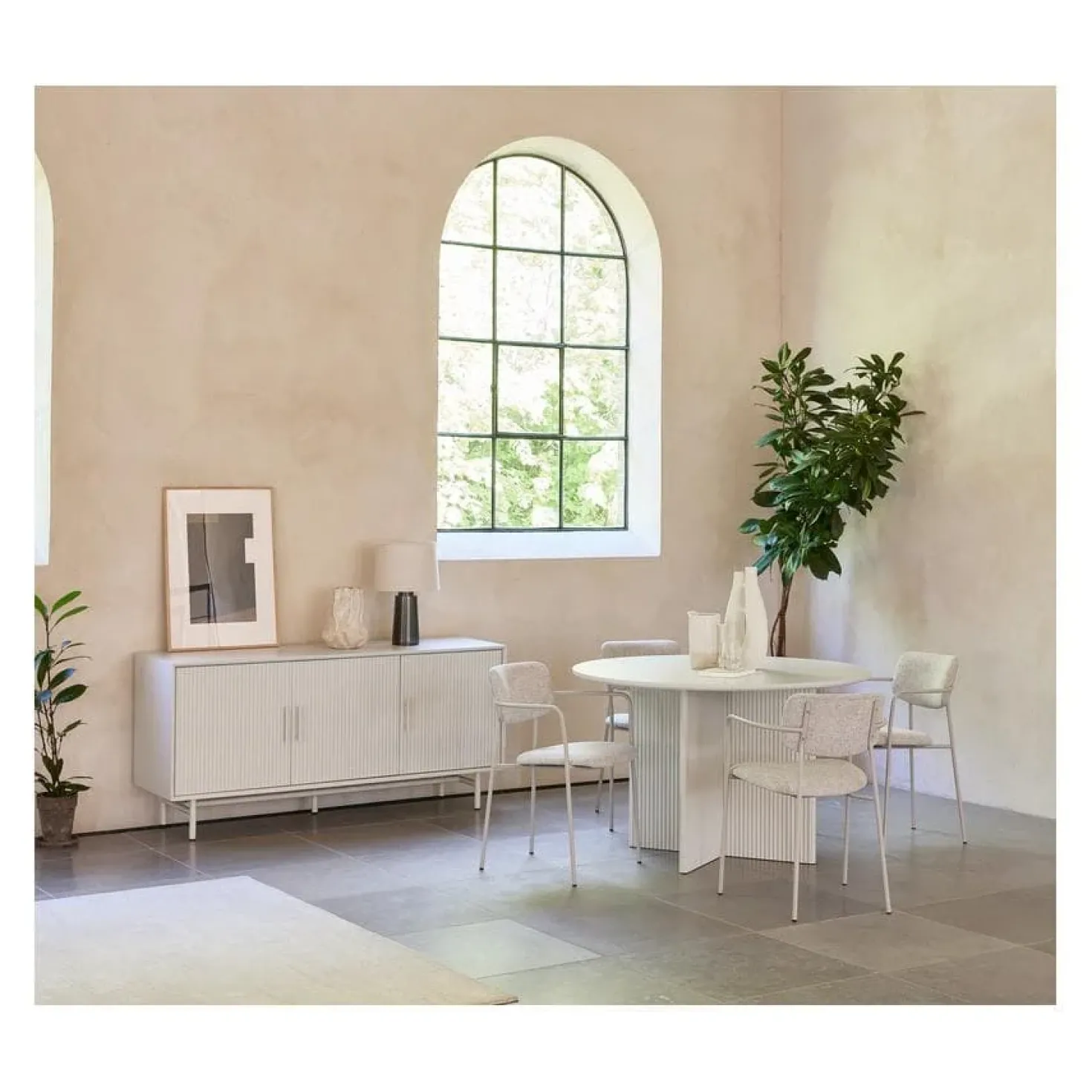 Alejandro Eettafel rond 110 cm greige