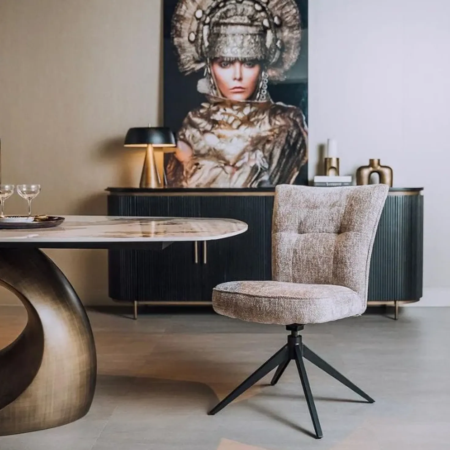 Bardi Eetkamerstoel Beige stof