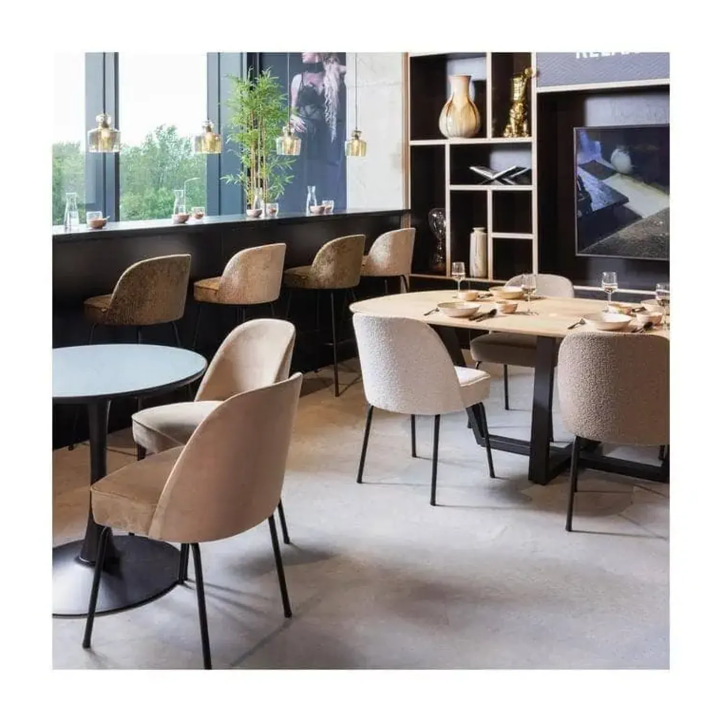 Bistro Tafelpoot trompet metaal zwart