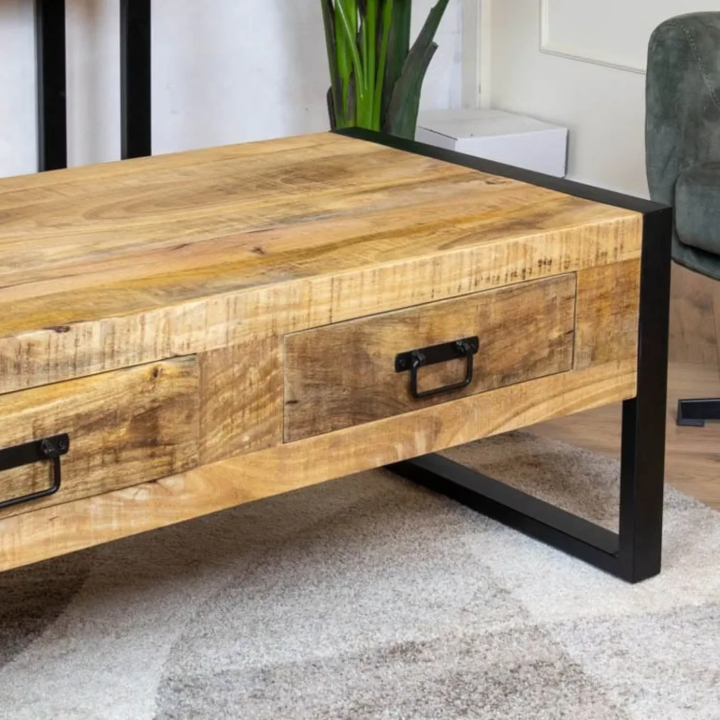 Britt salontafel industrieel mangohout met lades 120cm