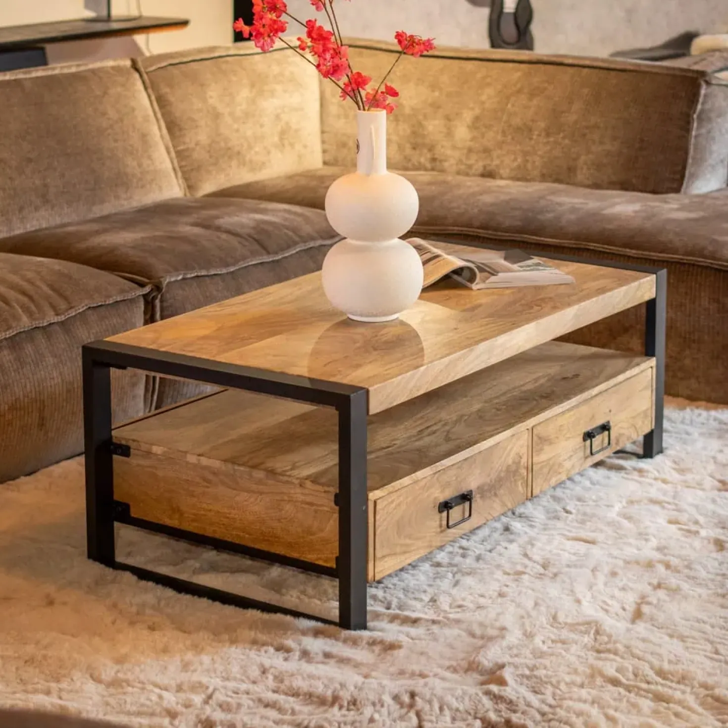 Britt salontafel industrieel mangohout met 4 lades 120cm