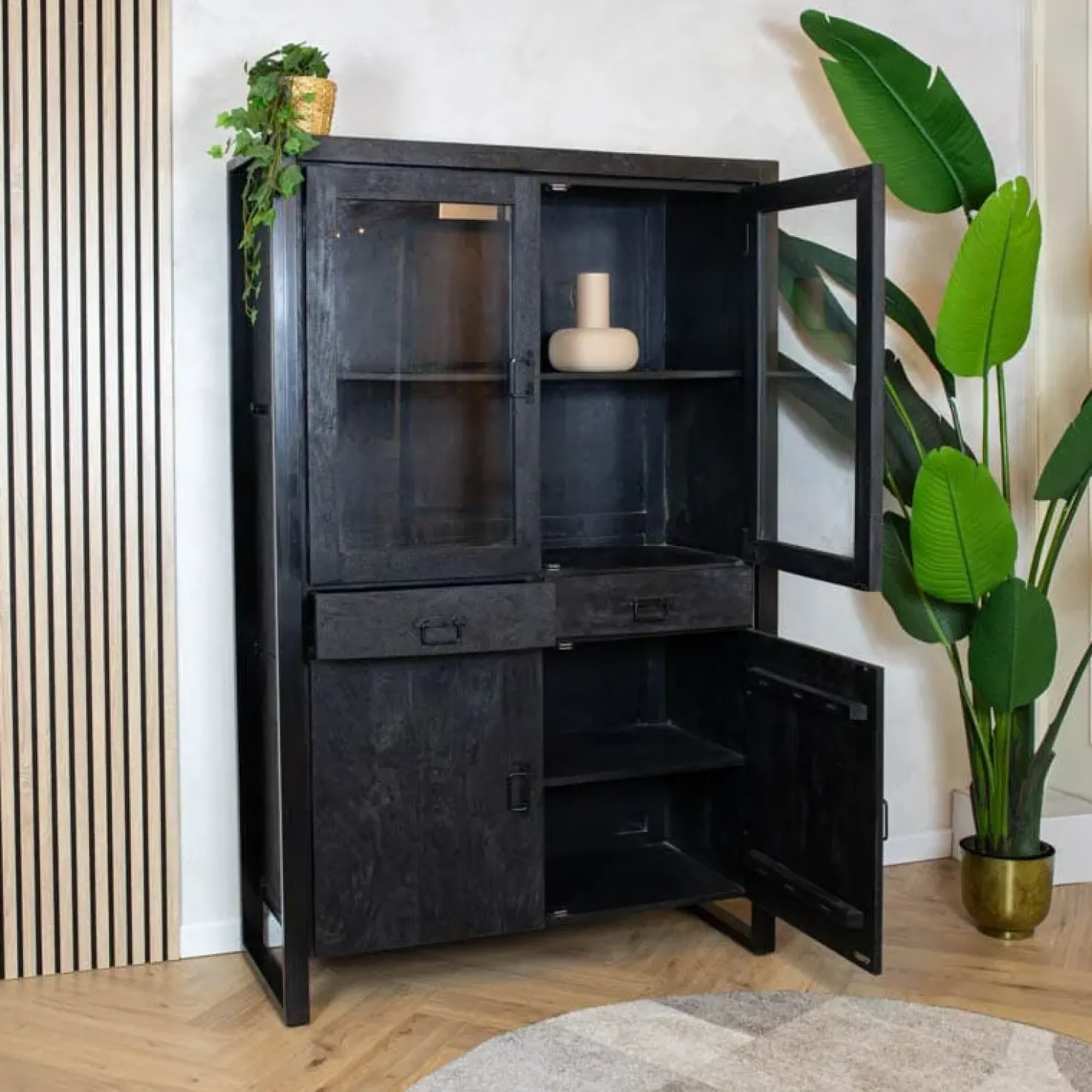 Britt vitrinekast industrieel mangohout zwart 115cm