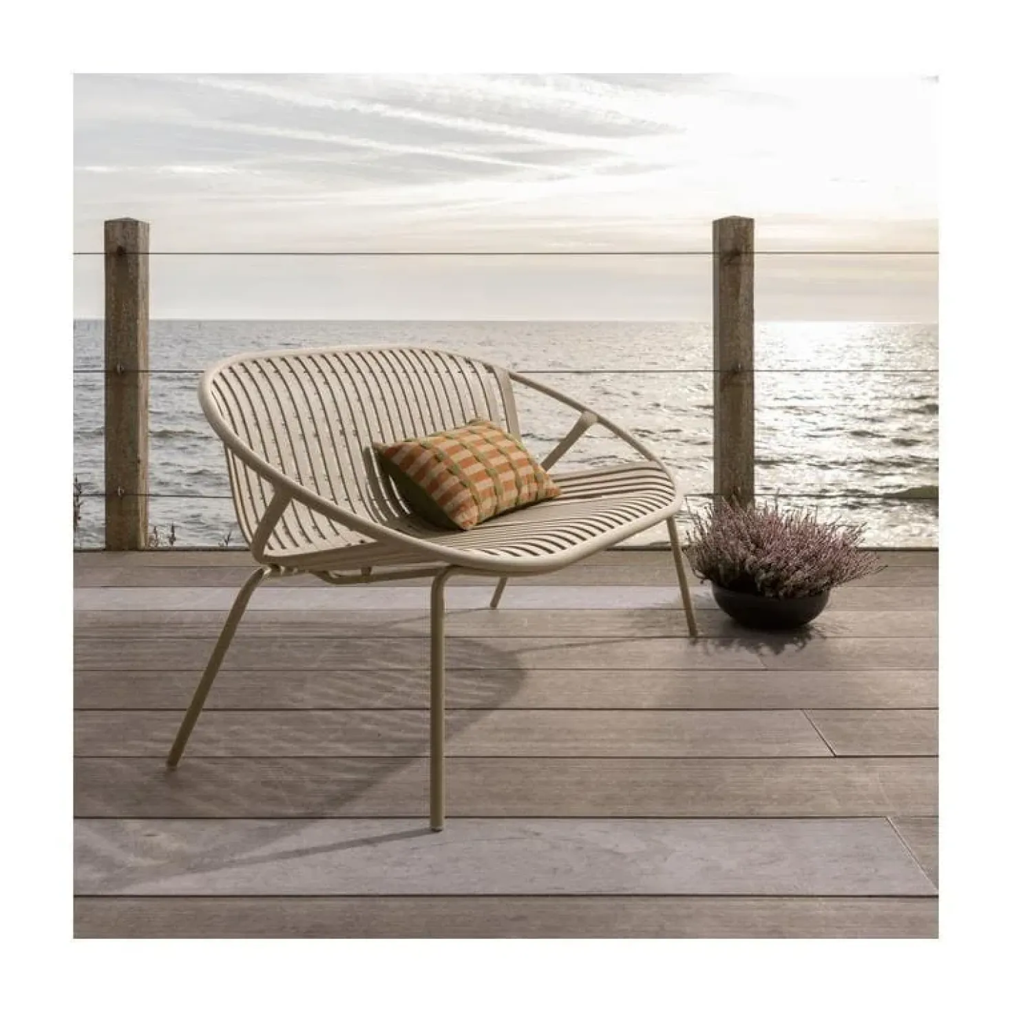 Bruce Tuinbank 2-zits zand 134cm