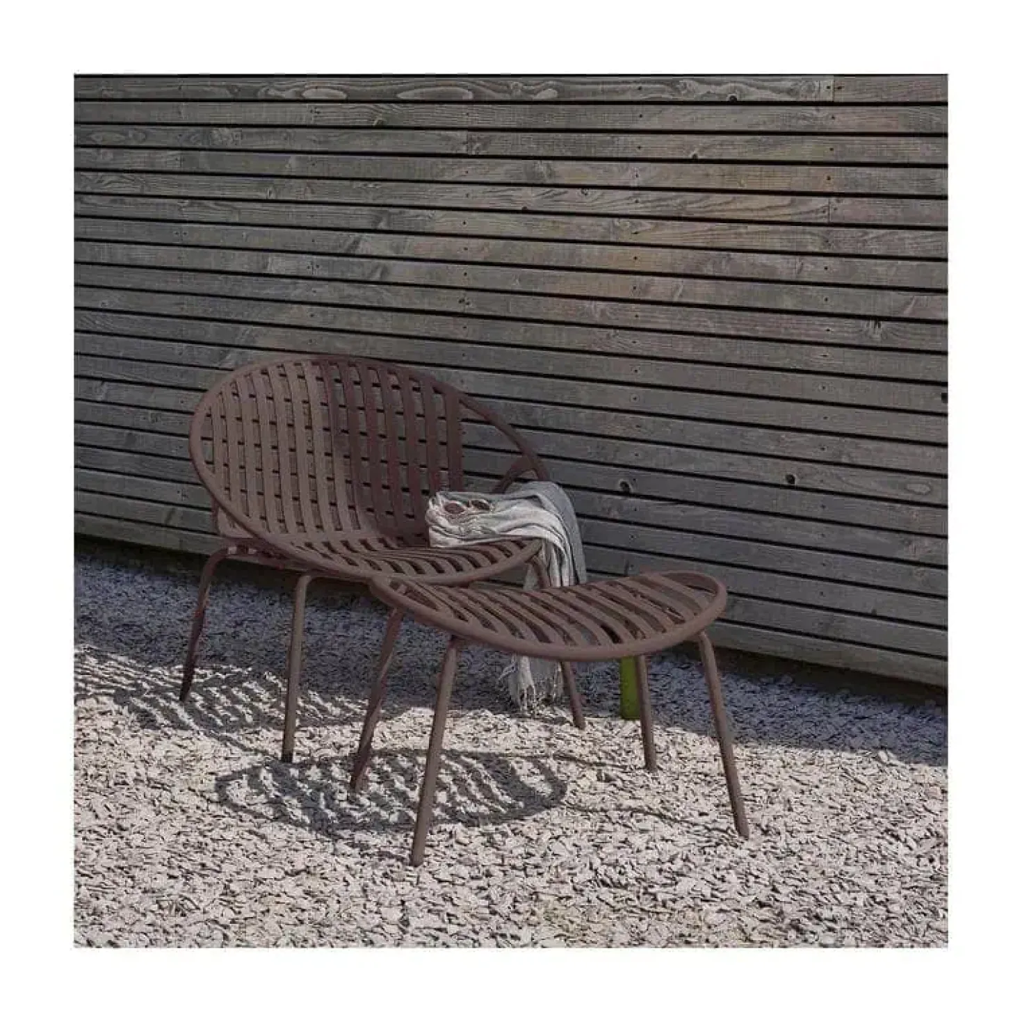 Bruce Tuin loungestoel met hocker paars/bruin