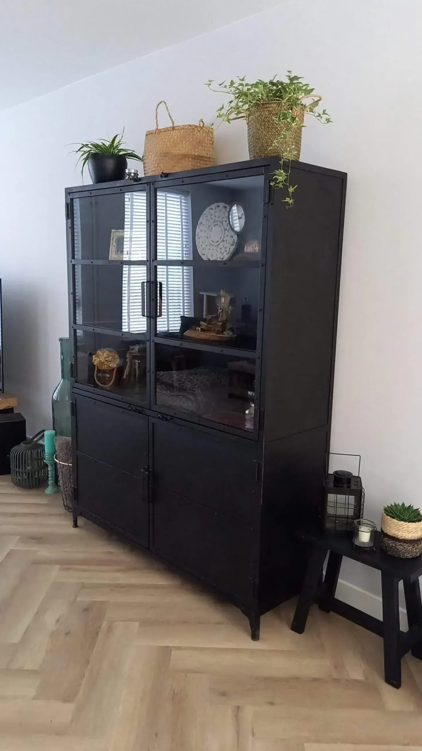 Buffetkast industrieel Trevor zwart 140cm