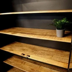 Buffetkast industrieel Trevor zwart/ houten planken 140cm