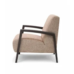 Charlie fauteuil met houten armleuning