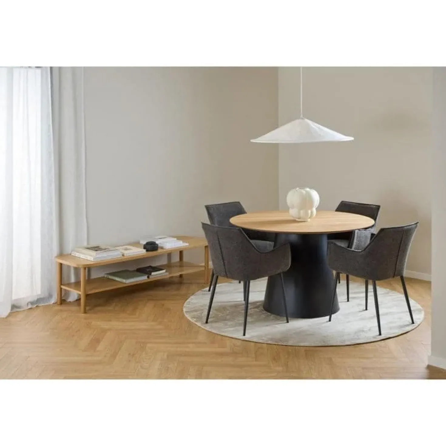 Dalvik Eettafel Rond Naturel met Zwarte poot 120cm
