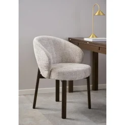 Darlene Eetkamerstoel Beige Bruine houten poten