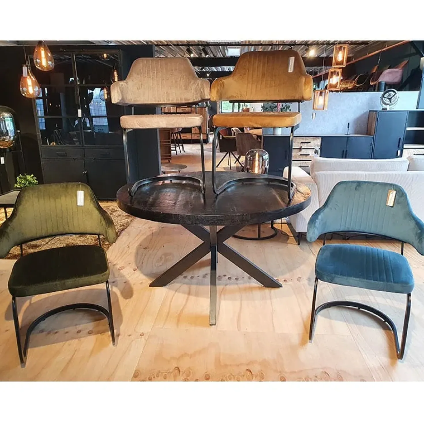 Dewida eetkamerset rond met 6 stoelen