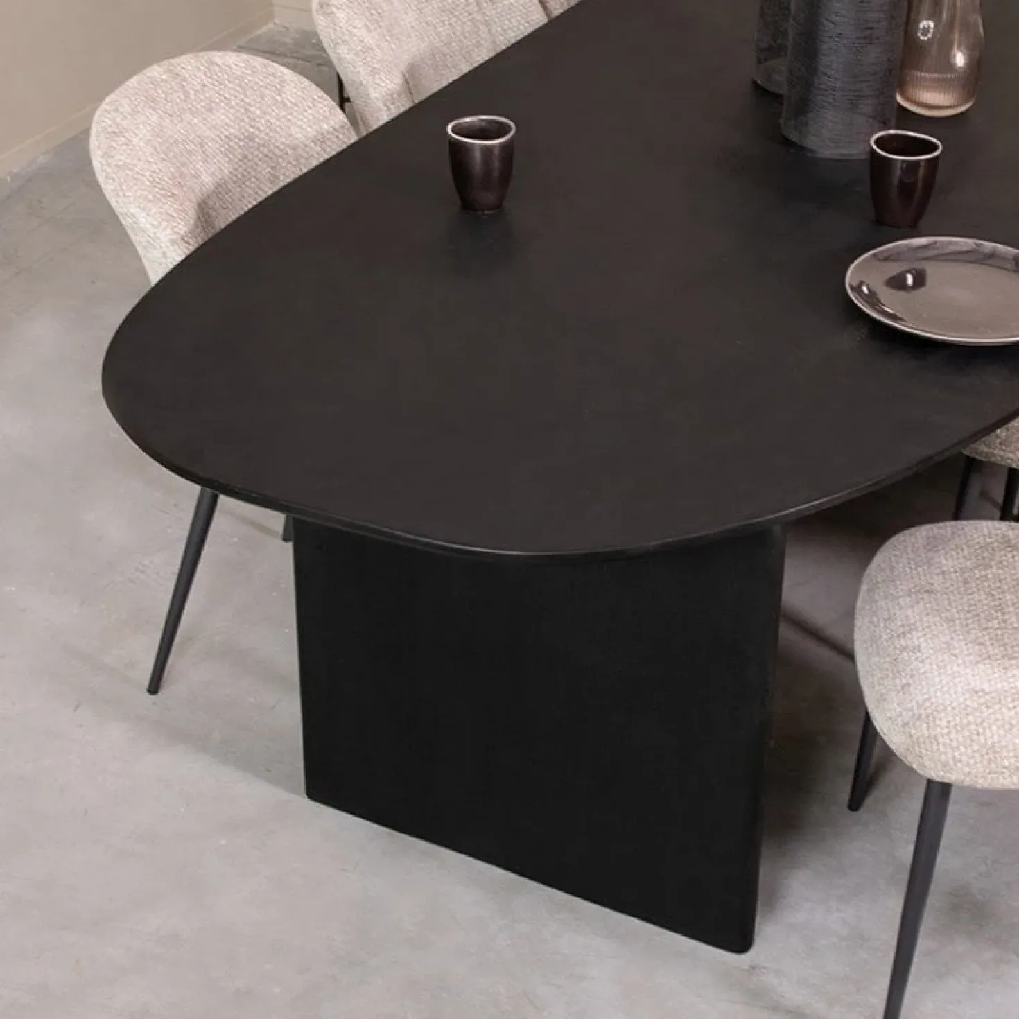 Eettafel Cooper Zwart Mangohout 210cm