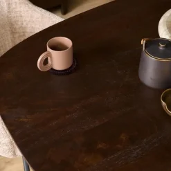 Eettafel Martin Deens ovaal Walnoot Zwarte poot 160cm