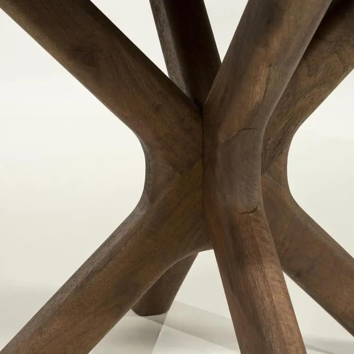 Eettafel Tycho rond Lichtbruin mangohout 150cm