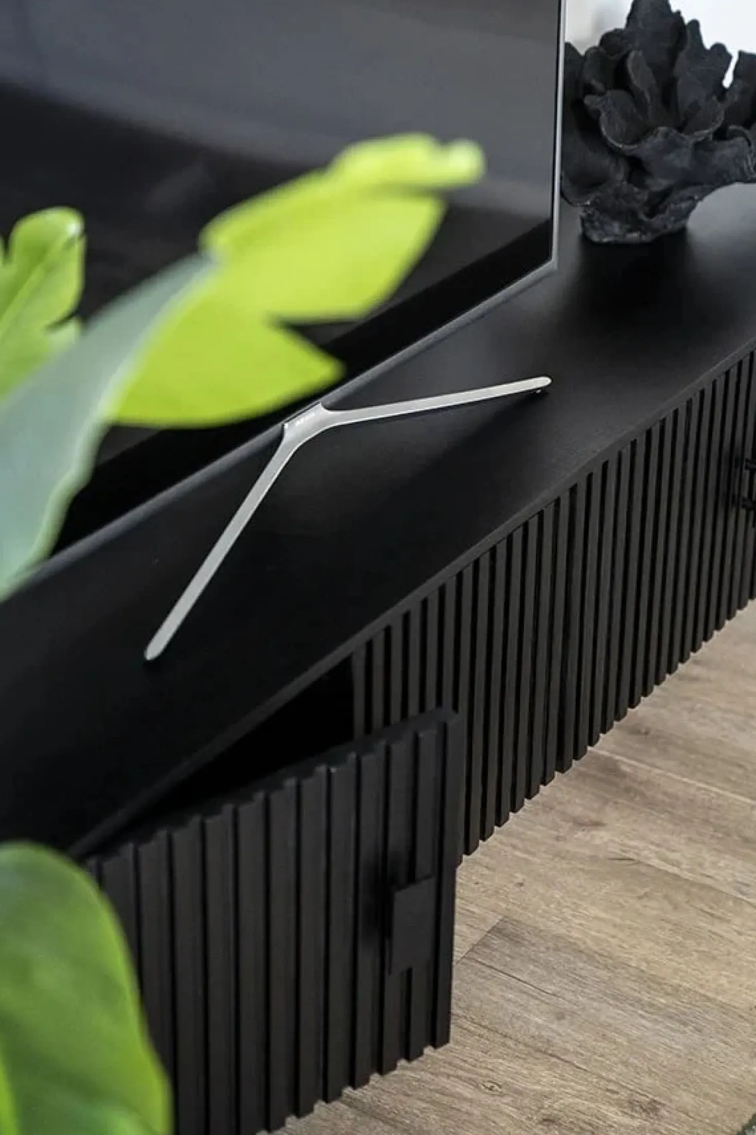 Eleonora tv meubel Remi 4-drs. 170cm zwart
