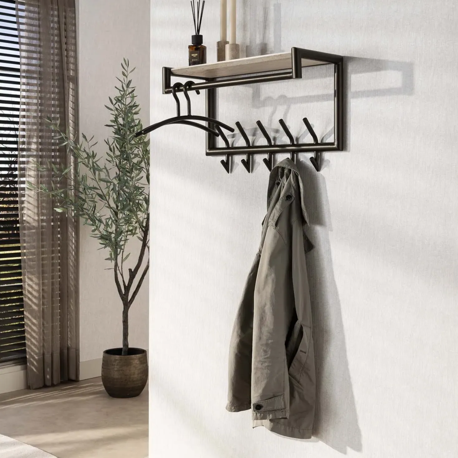 Fenna Kapstok met hoedenplank 10 haken Travertine 65cm