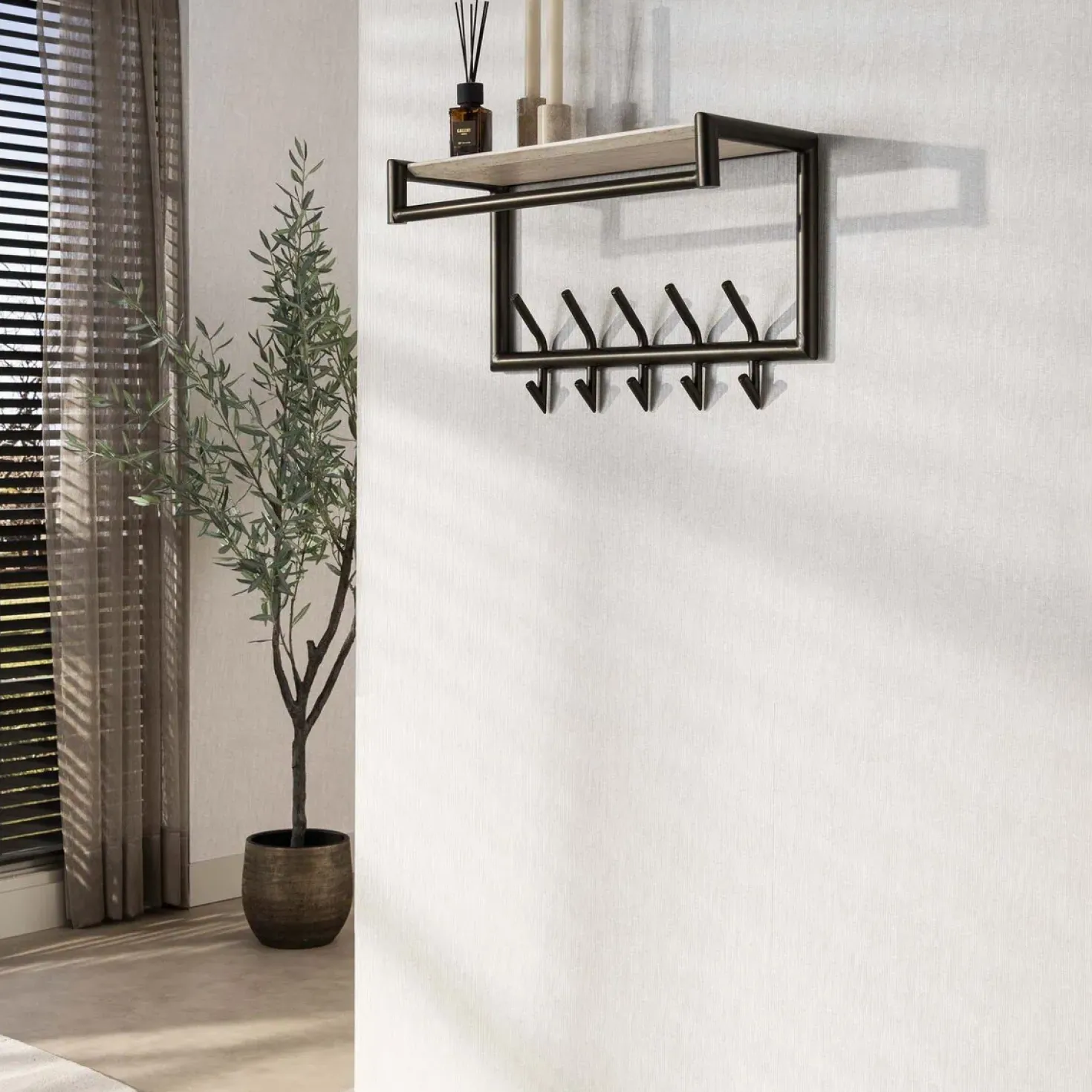 Fenna Kapstok met hoedenplank 10 haken Travertine 65cm
