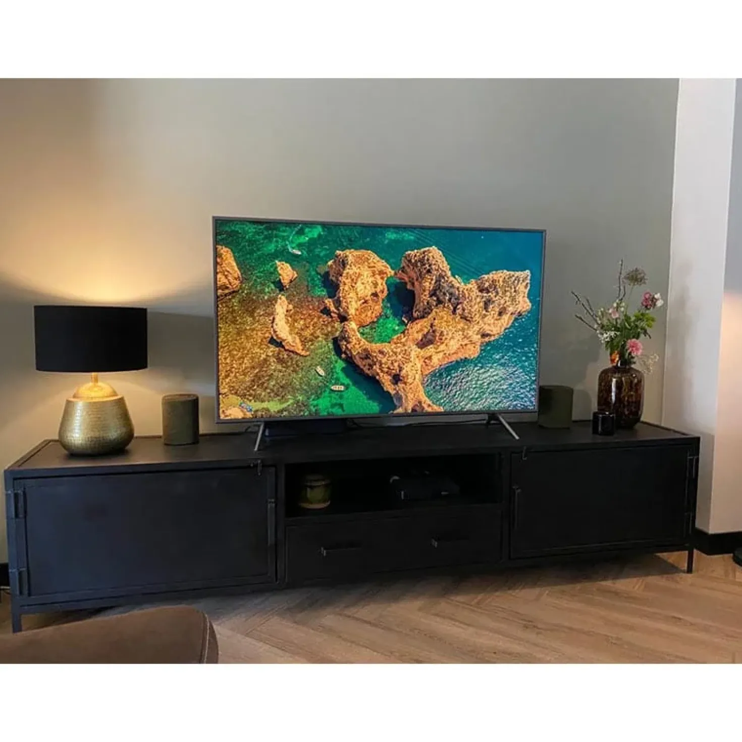 Figue tv meubel industrieel zwart metaal 240cm