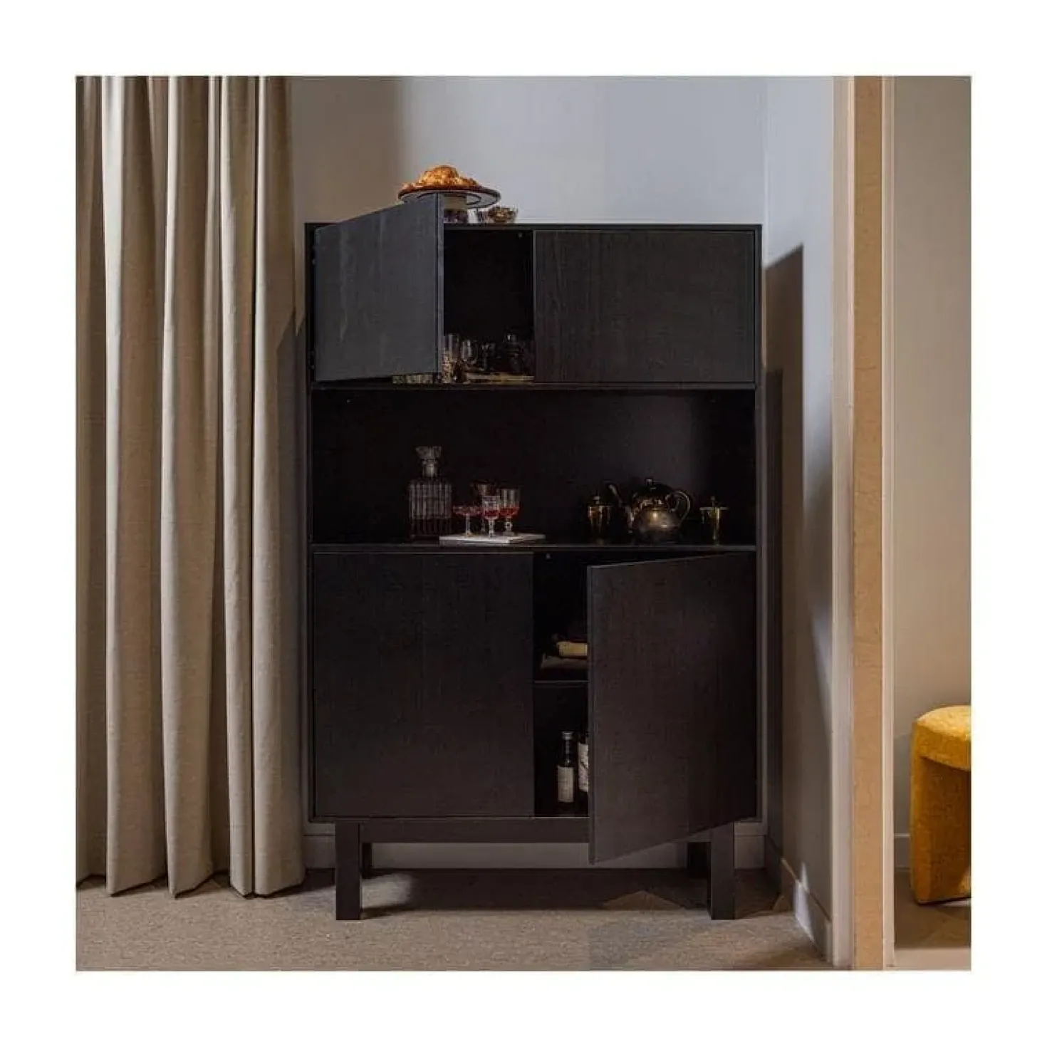 Finca Buffet-/drankkast grenen zwart 110cm