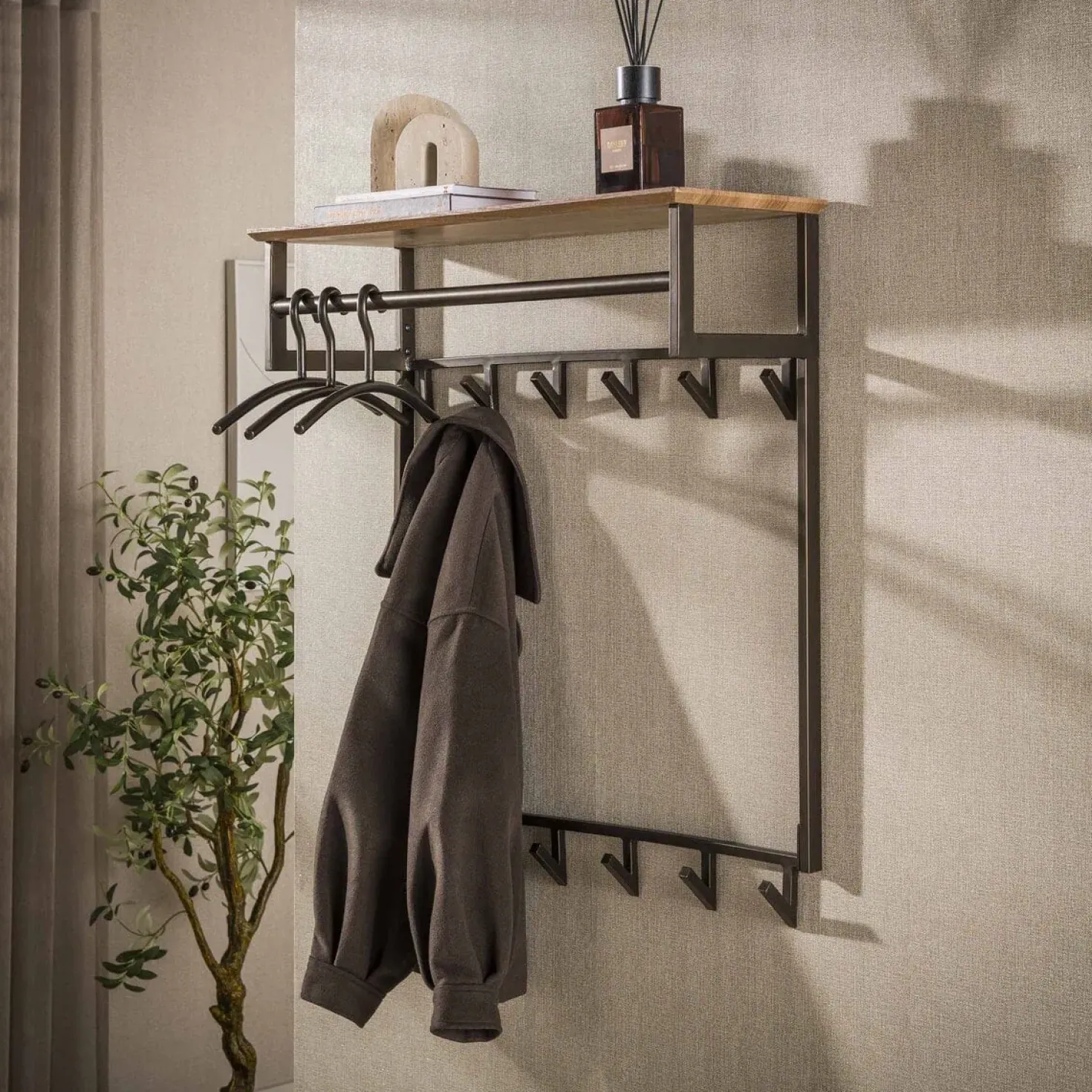 Gustavo Kapstok Hoog 12 haken Bruin 80cm