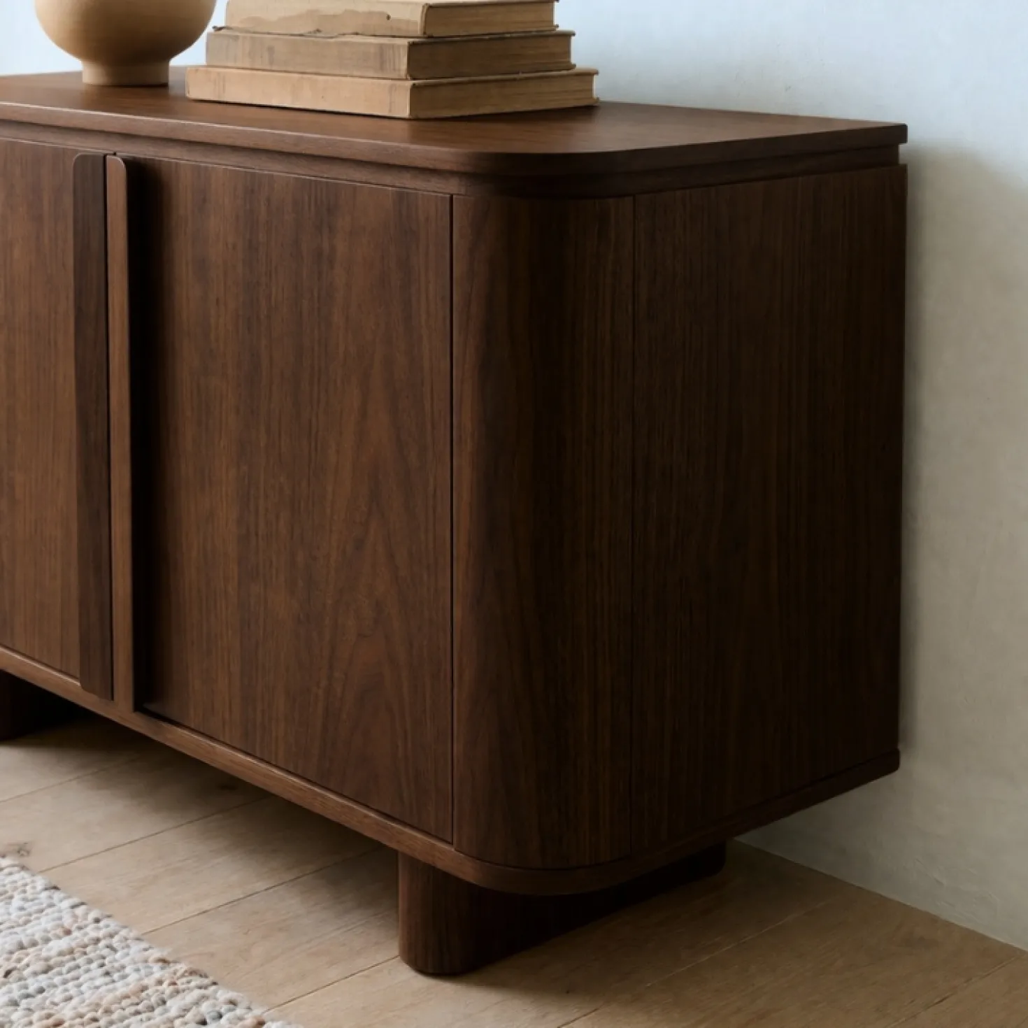 Jessy Smal Dressoir Walnoot 100cm