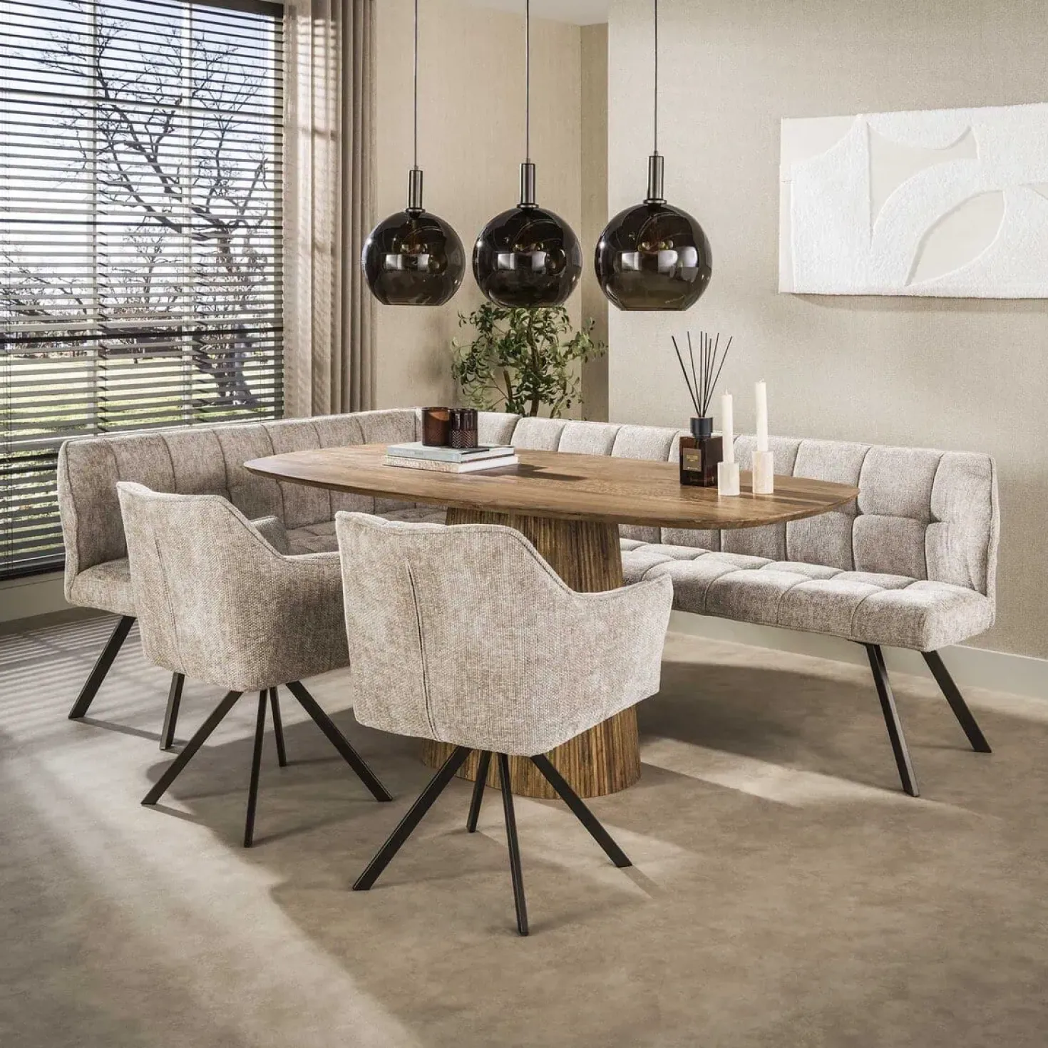 Kelly Hoekbank Links Hoven Zand met bruin bronzen poot 230cm