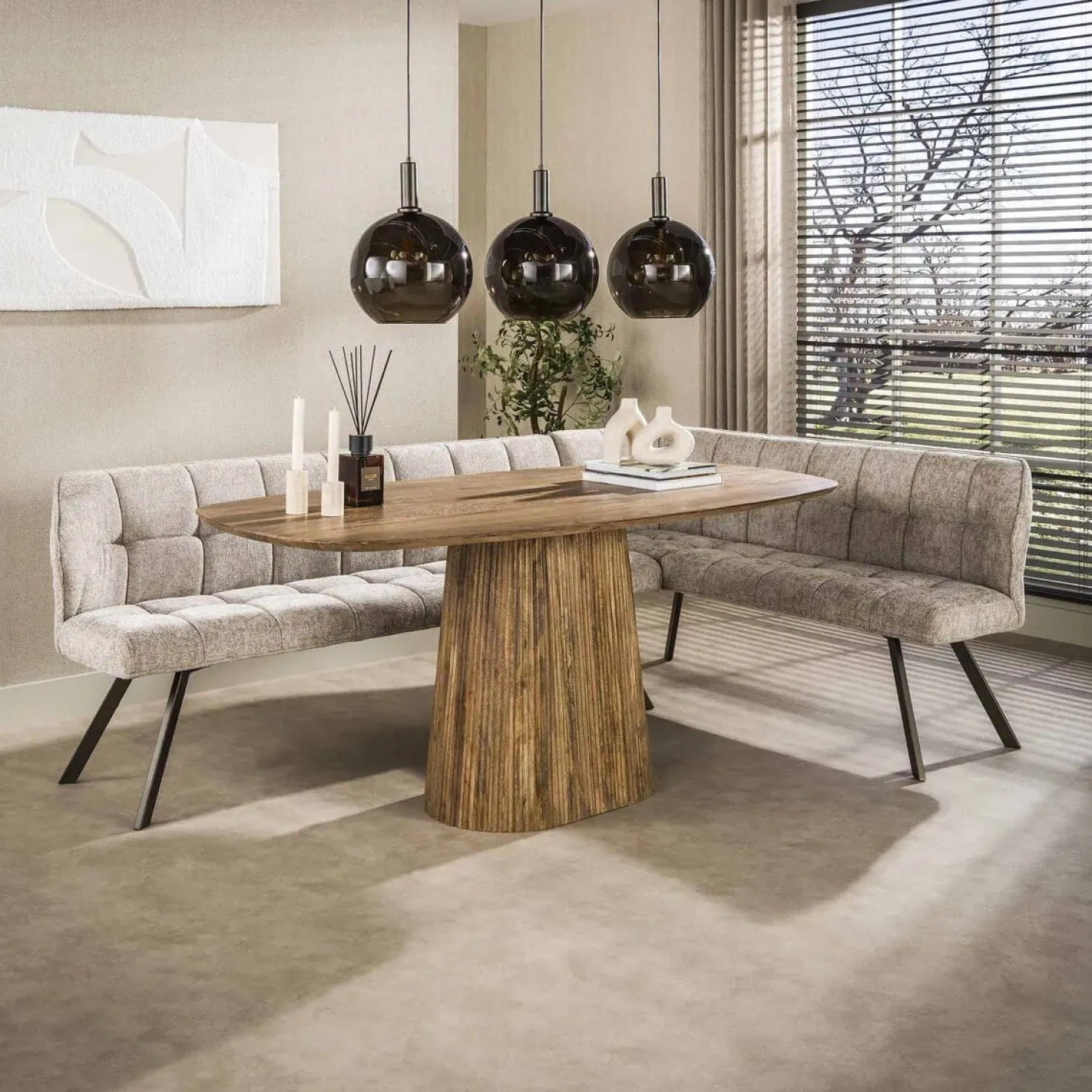 Kelly Hoekbank Rechts Hoven Zand met bruin bronzen poot 230cm