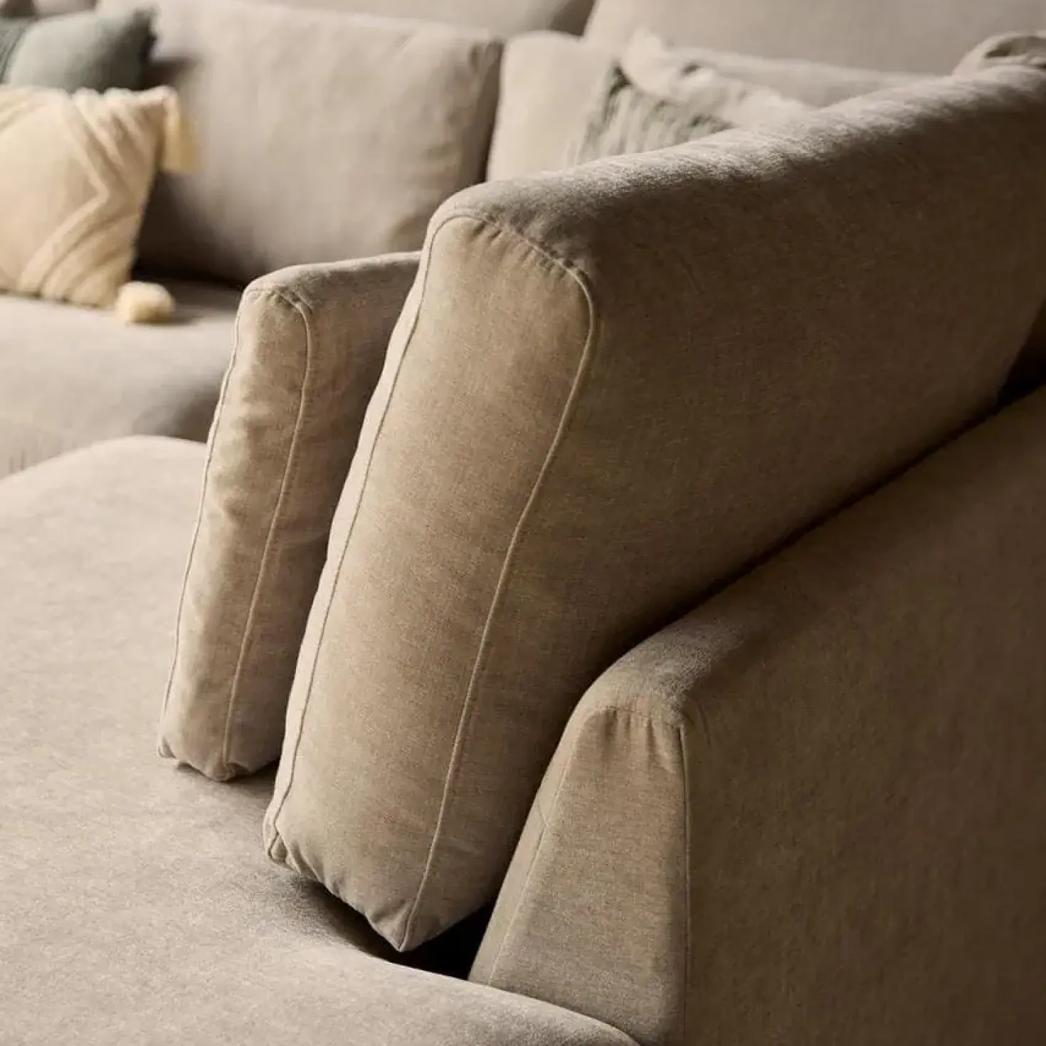 Lena Bank 2,5 zits Links + Ottomane rechts Beige