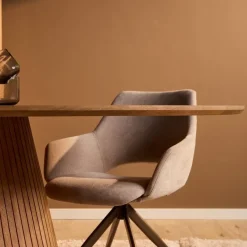 Livia Eettafel Ovaal Naturel 210cm
