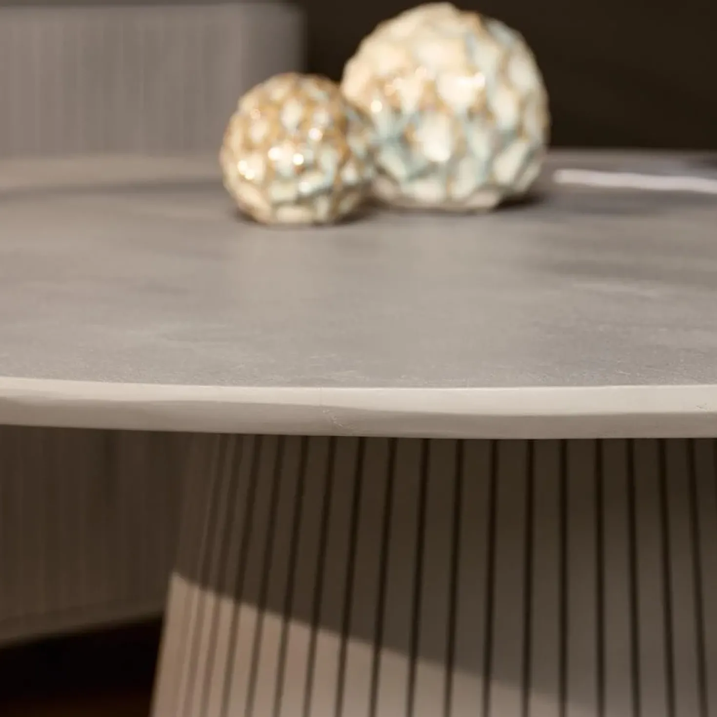 Livia Eettafel Rond Taupe 130cm