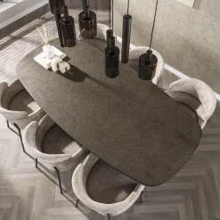 Miles Eettafel deens ovaal Brons 215cm