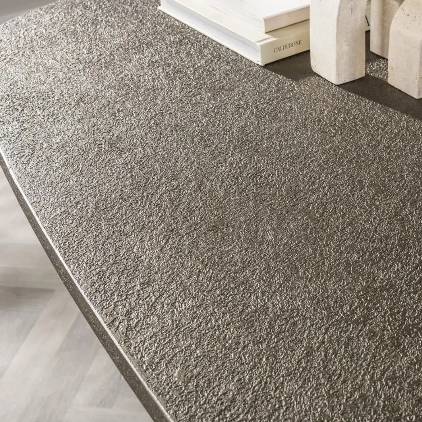 Miles Eettafel deens ovaal Brons 215cm