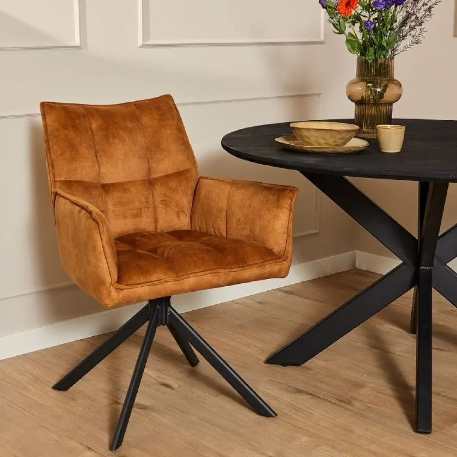 Nelly eetkamerstoel velvet gold