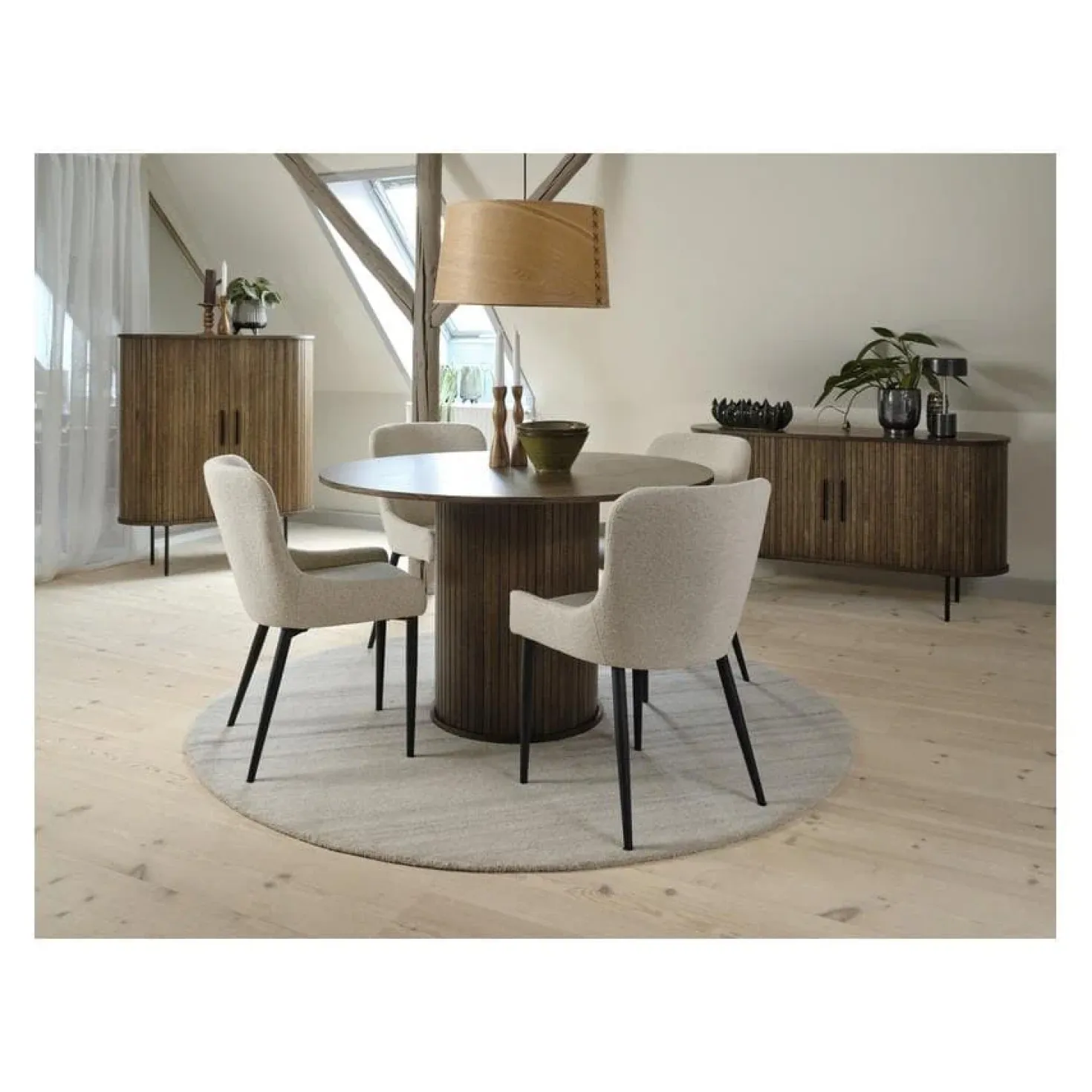 Nita eettafel donkerbruin 120cm