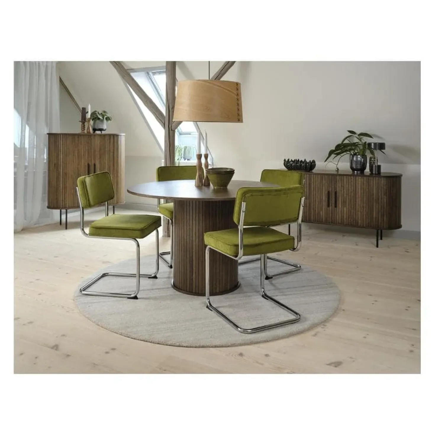 Nita eettafel donkerbruin 120cm
