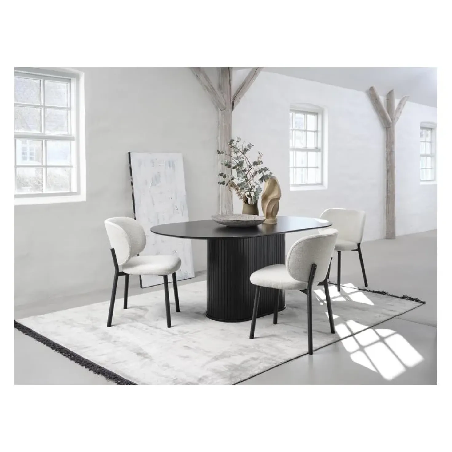 Nita Eettafel zwart ovaal 180cm