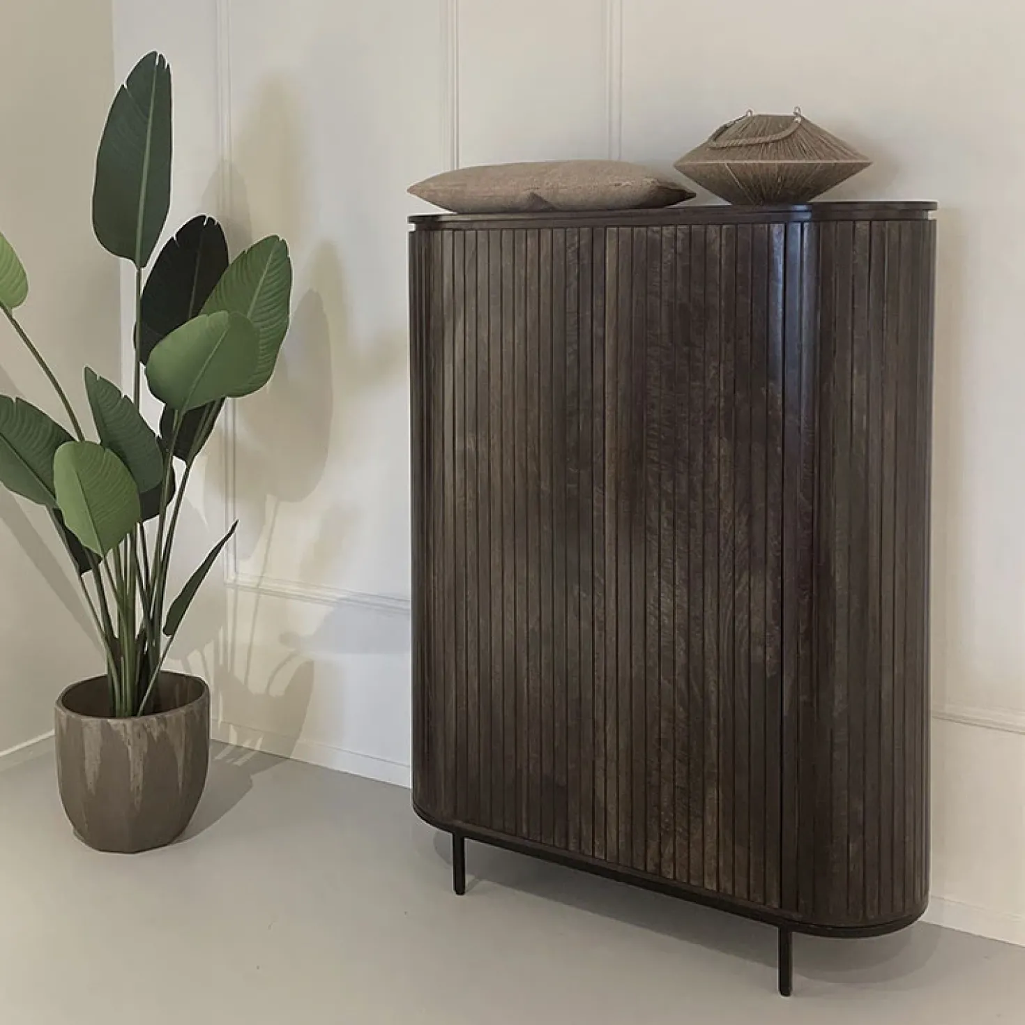 Noor wandkast 115 cm walnoot