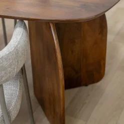 Orla Eettafel Walnoot Deens Ovaal 200cm