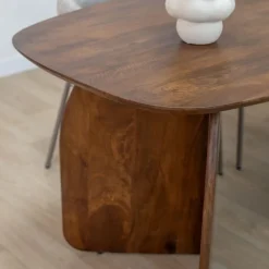 Orla Eettafel Walnoot Deens Ovaal 200cm