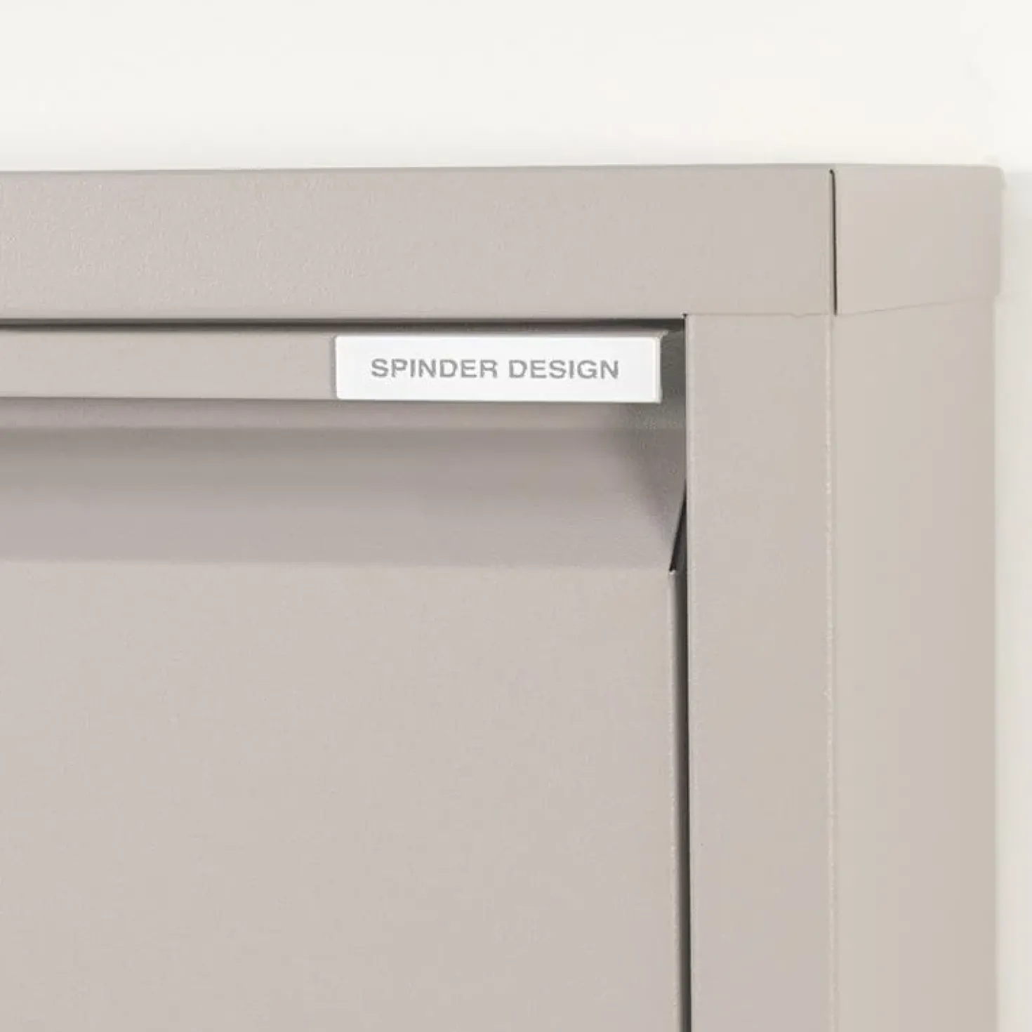Schoenenkast industrieel Pippen (2 lades) – Taupe metaal