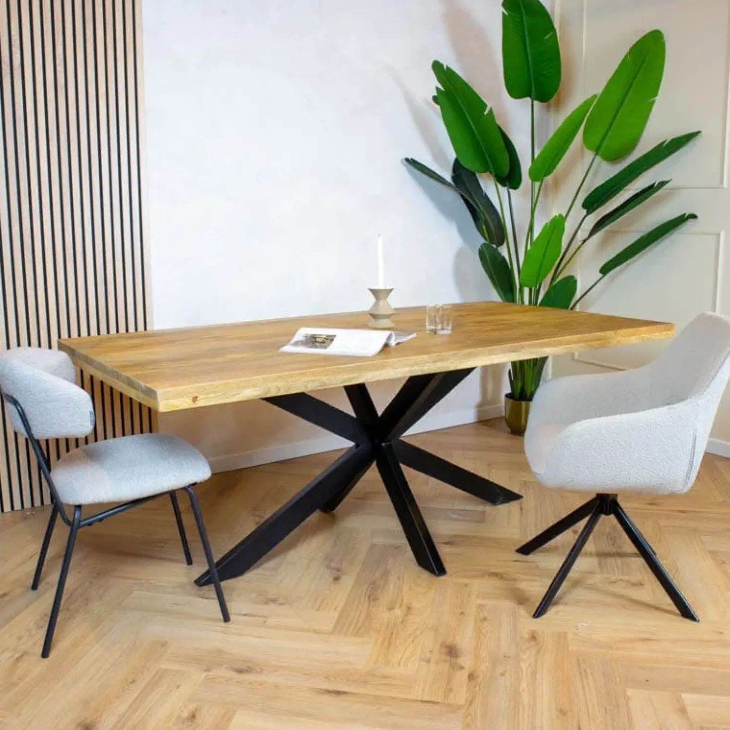 Senna eettafel industrieel rechthoek mangohout 160cm