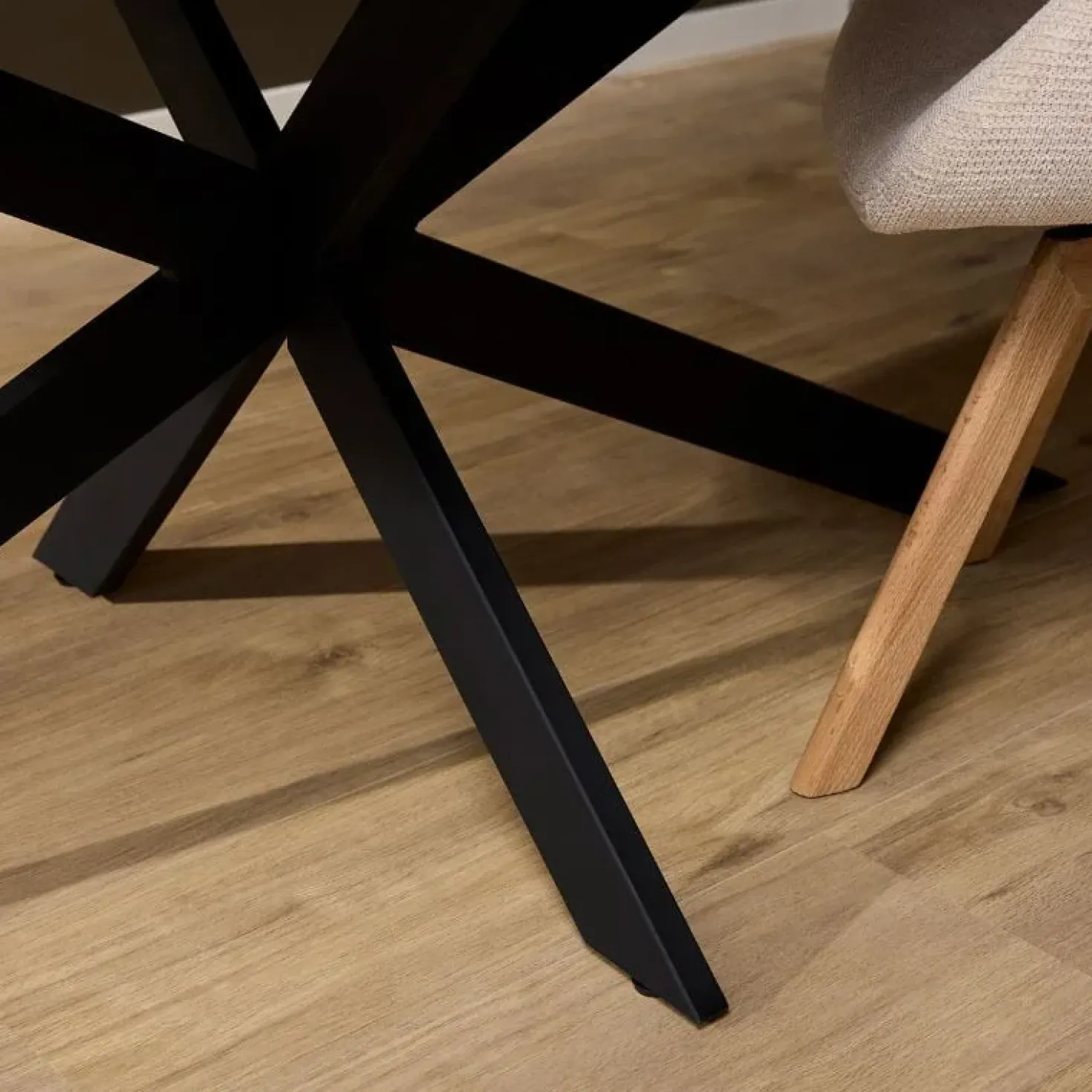 Shane Eettafel Eikenhout 280 cm