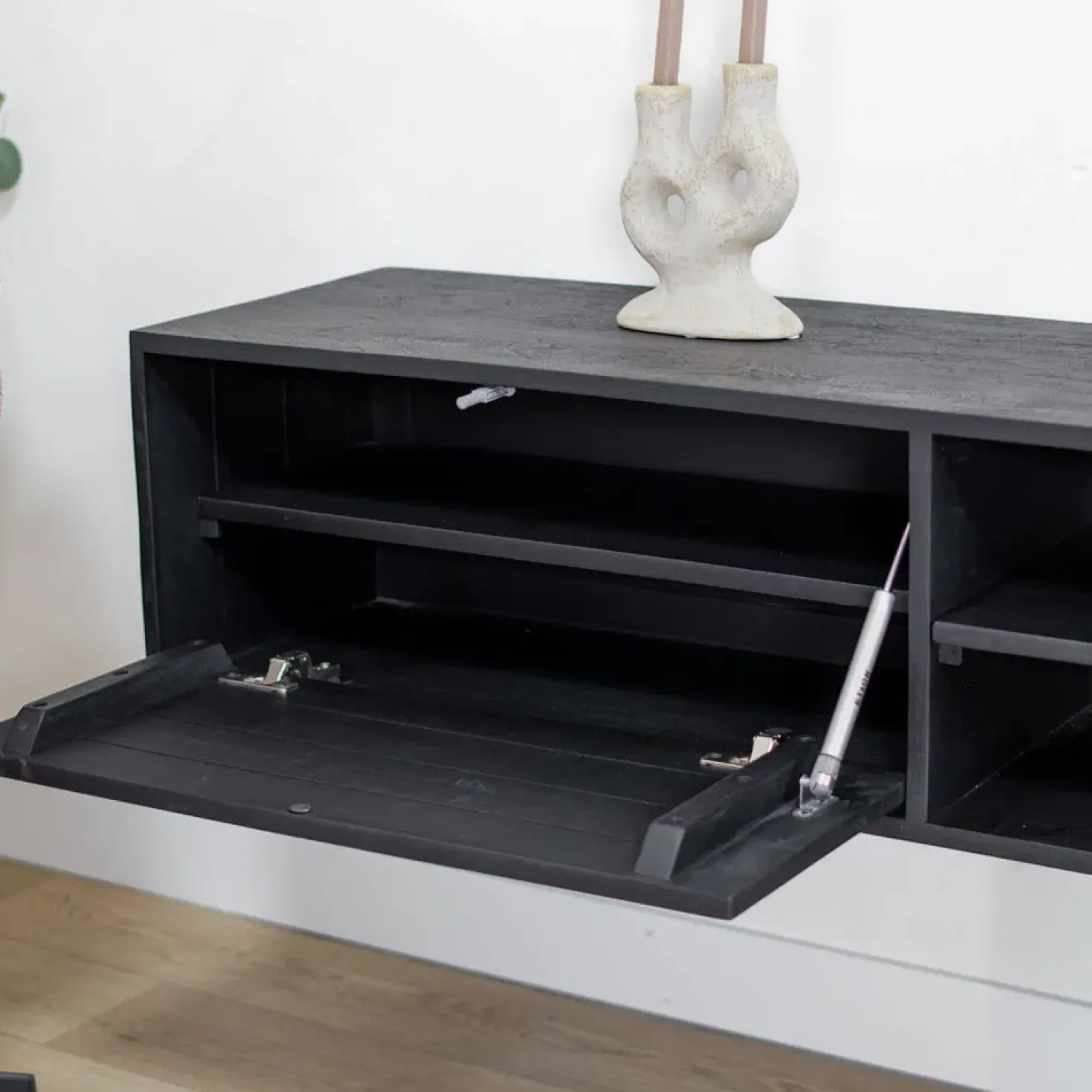 Sigge Zwevend Tv meubel zwart 200cm