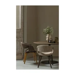Yossi Eetkamerstoel bruin met houten poot naturel