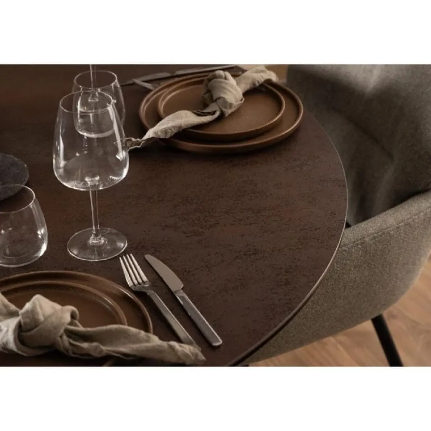 Zuvio Eettafel Rond Bruin Keramiek 120cm
